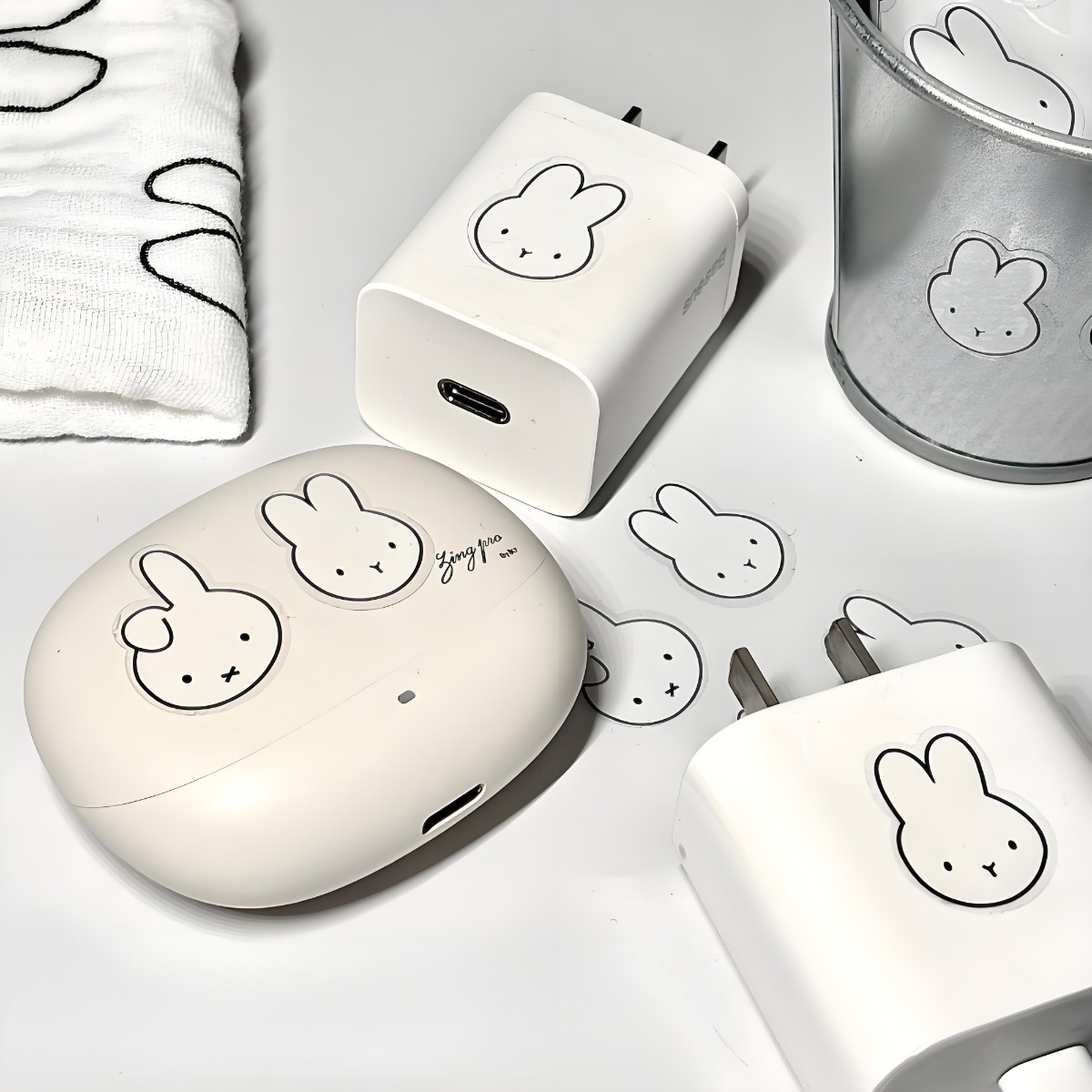 Kawaii Anime Miffy Coniglio Ad - Tablet Cute Accessories recensione e prezzo